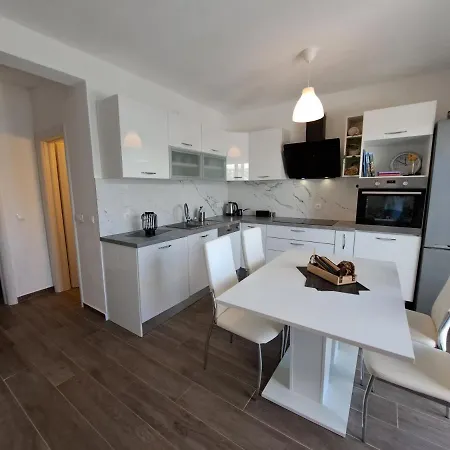 Portorus Διαμέρισμα Λάστοβο