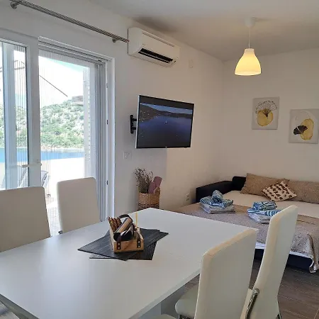 Portorus Λάστοβο